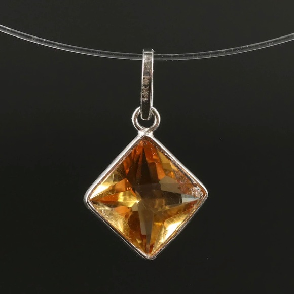 14k Citrine Pendant / Charm with Bail - Picture 3 of 6
